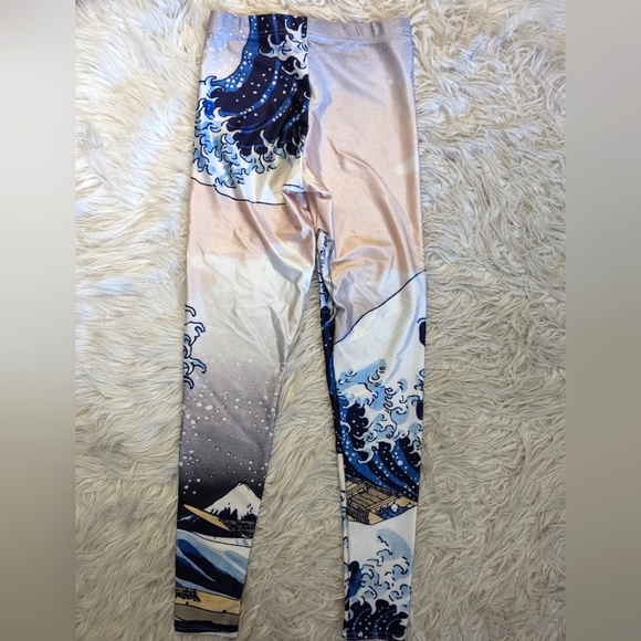 BlackMilk-Fashion leggings-Discontinued - Picture 3 of 4